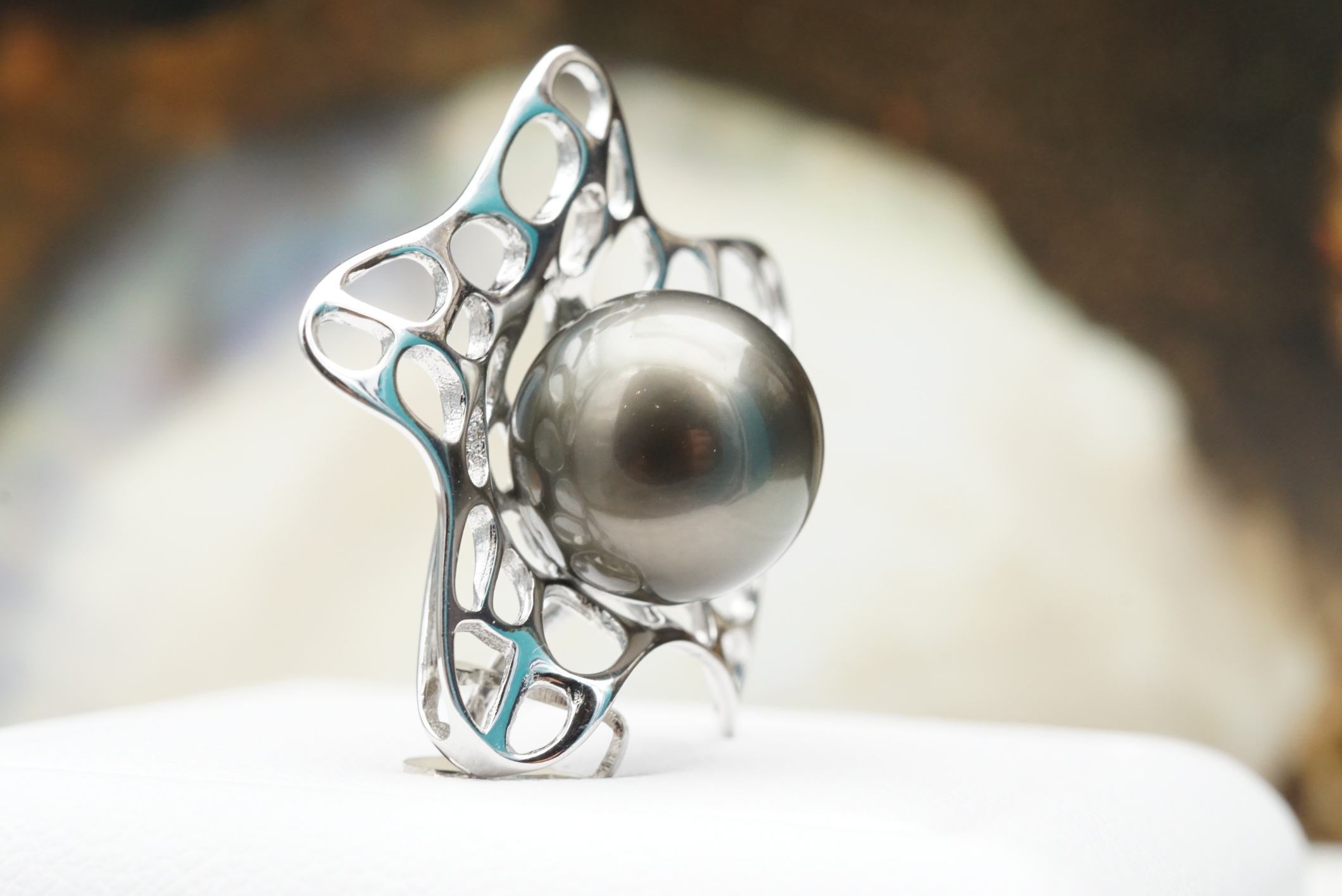 Uniques au monde : les perles noires de Tahiti